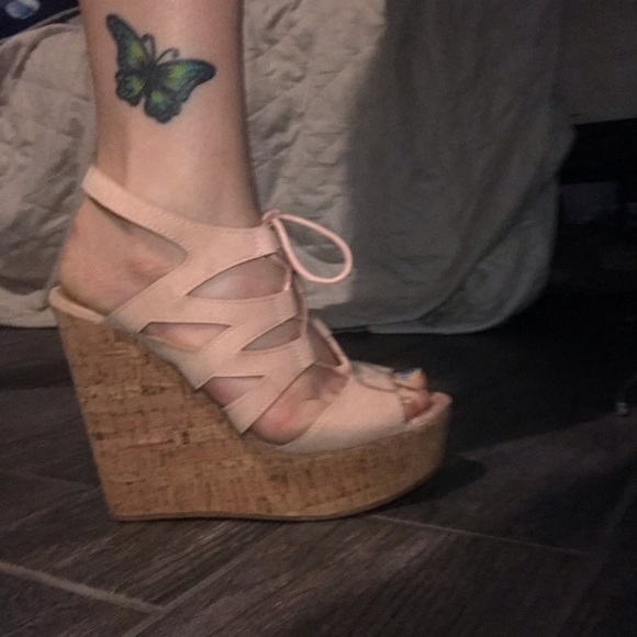 Pink Bamboo Wedges - Picture 2 of 2